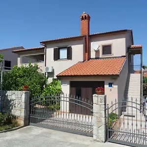 Lili Mali Losinj